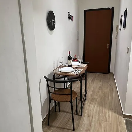 Al 106 Free Wi-fi 5 Min Dalla Stazione Apartment *