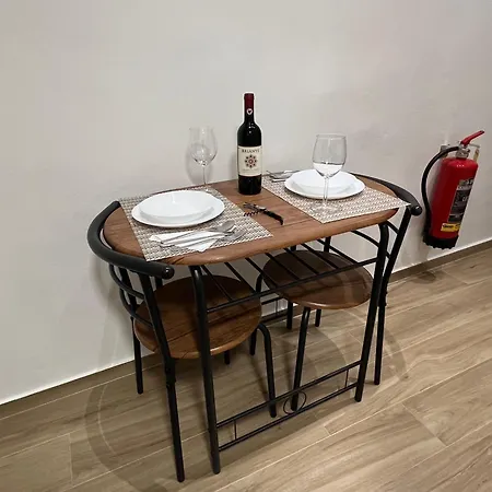 Al 106 Free Wi-fi 5 Min Dalla Stazione Apartment Prato (Prato)